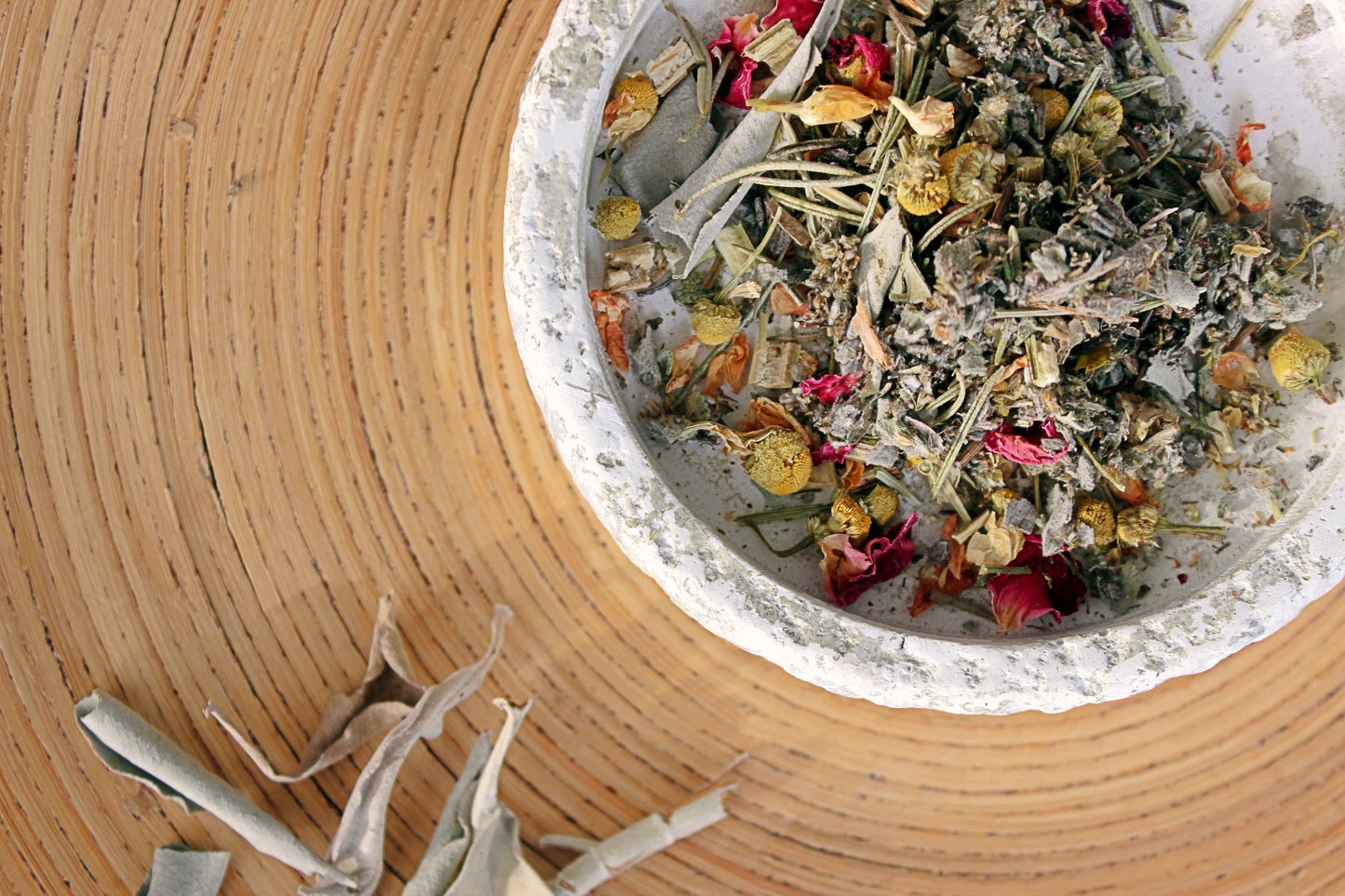 VOLLE MAAN SMUDGE WIEROOK LOSSE BLADEREN