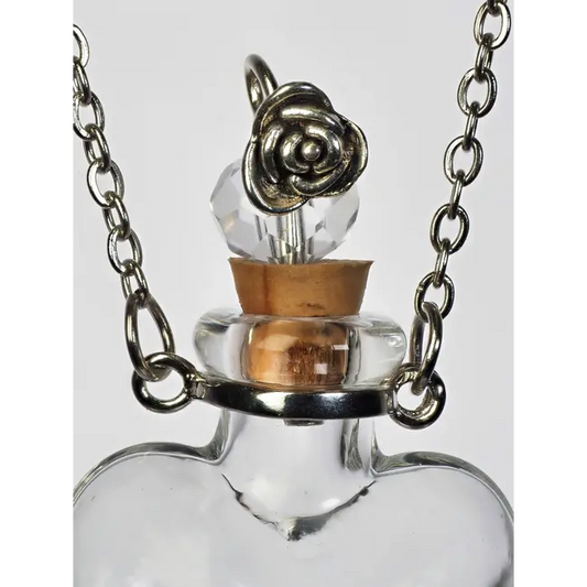 STRONG WOMEN'S NECKLACE